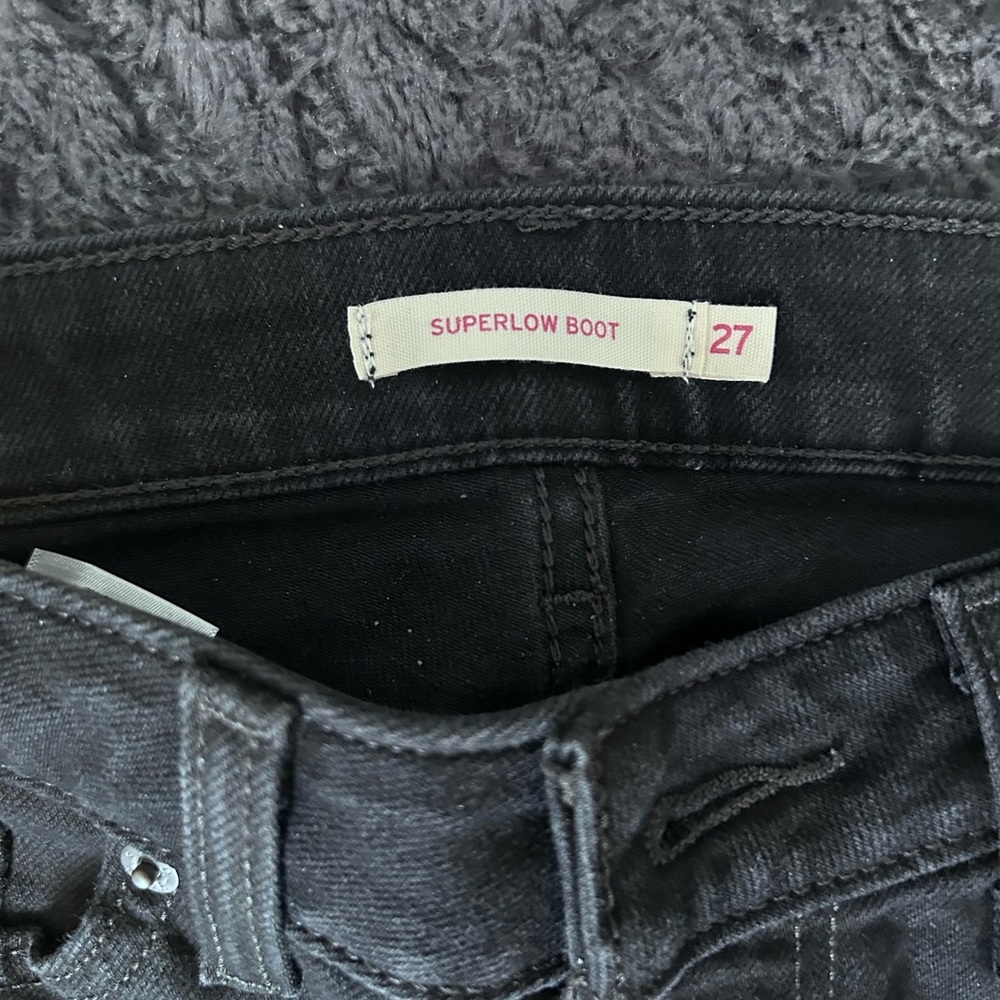 LEVI’s Classic Straight-Leg Women’s Jeans — Black - Picture 3 of 5